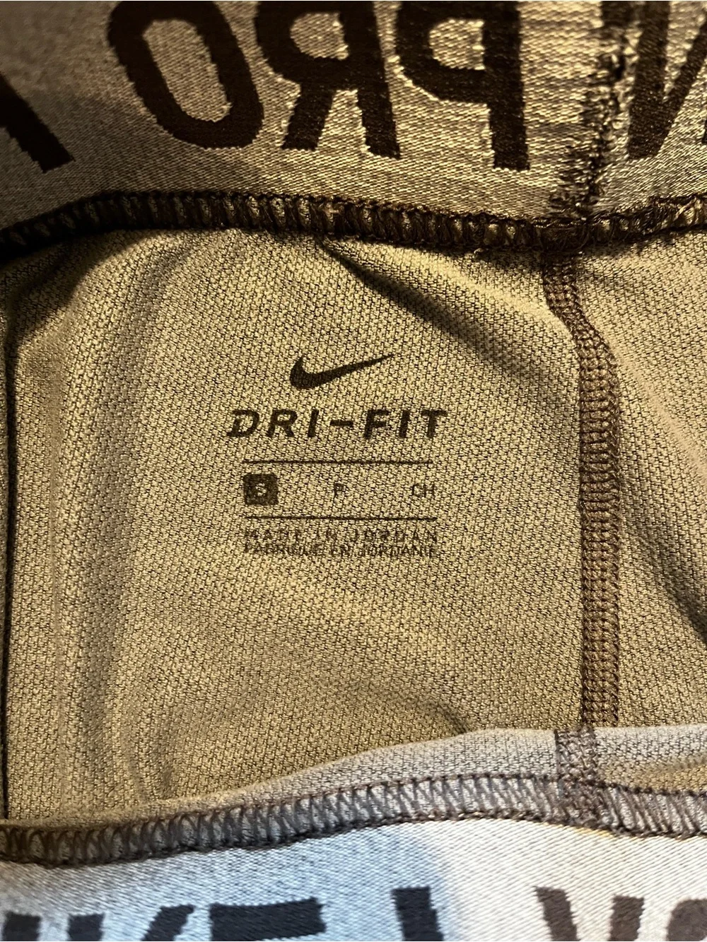 Nike Pro Charcoal Gray Seamless Performance Leggings